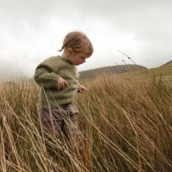 Garden Sweater - Lambswool - Sage 12 Garden Sweater - Lambswool - Sage -Mama Owl MamaOwl NinaSISKINxLBSPhotoshoot GardenSweater Sage 2