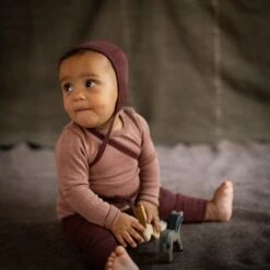 Finch Baby Leggings - Merino Wool & Silk - Fig -Mama Owl Mamaowl siskin PiculetBabyBonnet MerinoWool Silk Fig fig 1497 e2cca6ee a094 464c af07 d38078279cfc