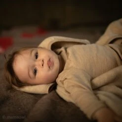 Robin Baby Body - Merino Wool & Silk - Sandstorm -Mama Owl mamaowl siskin RobinBabyBody MerinoWool Silk Sandstorm sandstorm merino siskin 3344