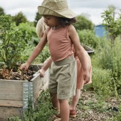 Merino Wool/Silk Pointelle Vest - Rosewood -Mama Owl mamaowl siskin 25A9861