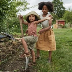 Merino Wool/Silk Pointelle Vest - Rosewood -Mama Owl mamaowl siskin 25A9881