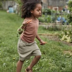 Merino Wool/Silk Pointelle Vest - Rosewood -Mama Owl mamaowl siskin 25A9951