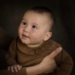 Wren Baby Body - Merino Wool & Silk - Almond 11 Wren Baby Body - Merino Wool & Silk - Almond -Mama Owl mamaowl 2023 siskin 9970